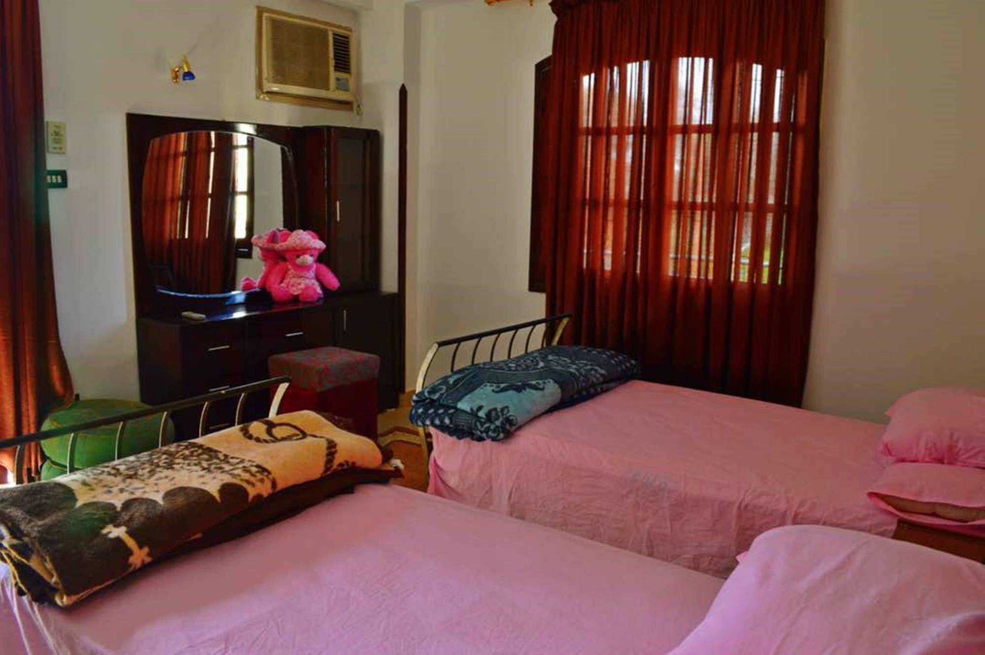 Farida Apartments Luxor Buitenkant foto